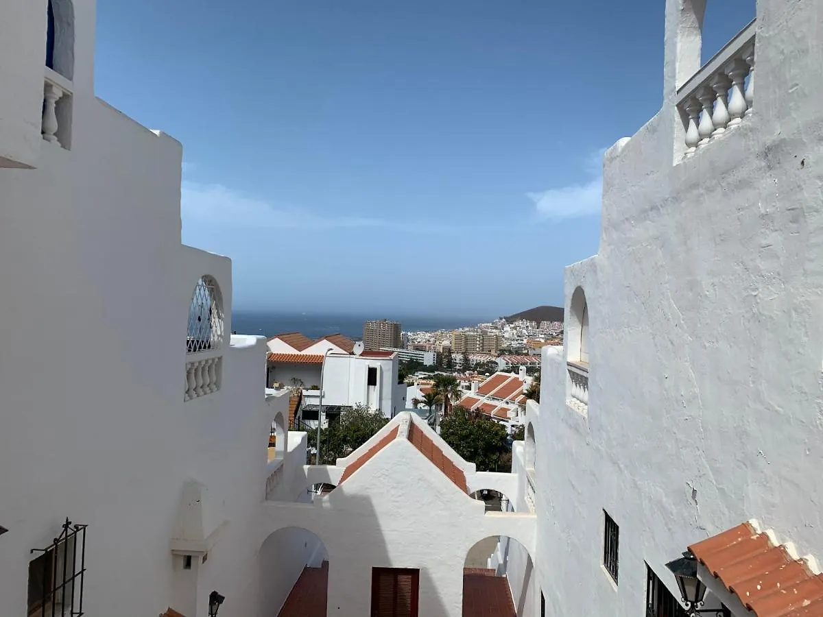 Sunny Tenerife, Los Cristianos, Studio Spain